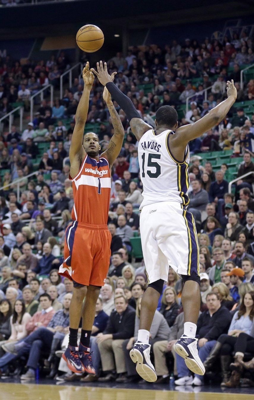 Kanter lidera triunfo de Jazz sobre Wizards