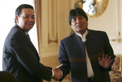 Bolivia: Morales habla de altura con una misión de la FIFA