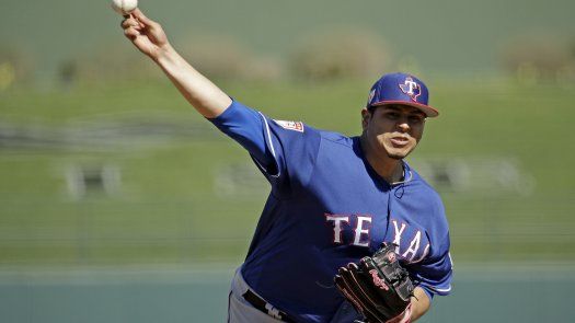 Panameño Jurado en la pelea por rotación de Rangers