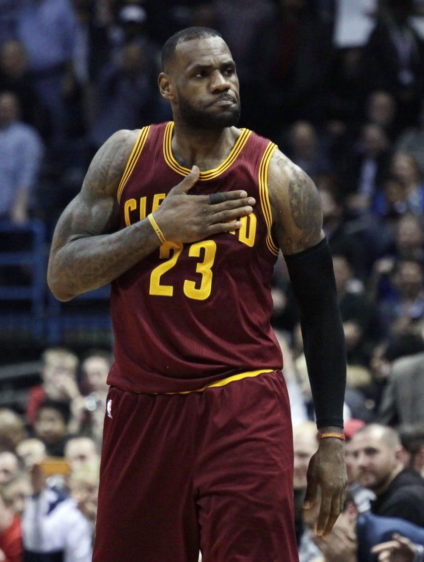 Cavs asegura título de división con triunfo sobre Bucks