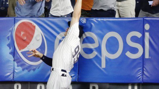 Jonrón de Acuña guía a Bravos a triunfo 5-3 sobre Yanquis