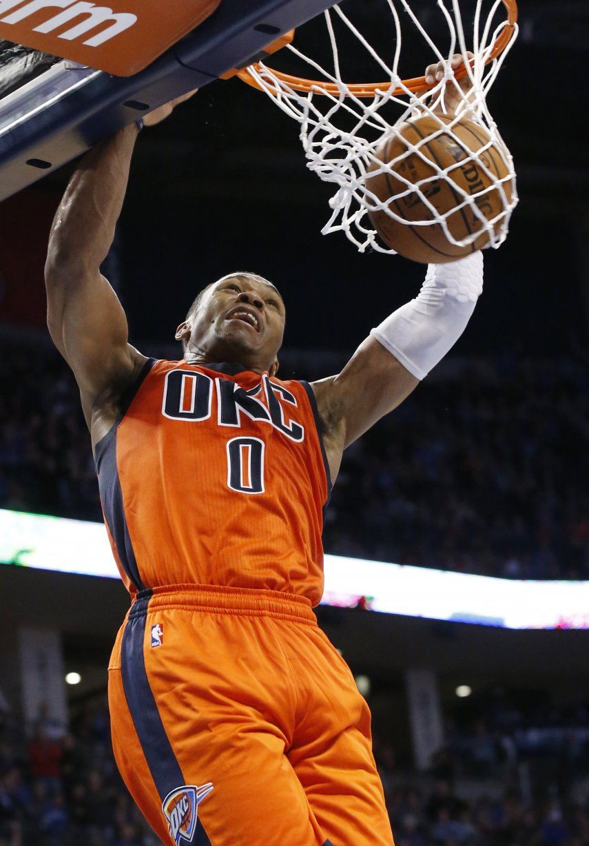 Westbrook y Thunder descarrilan a Mavs