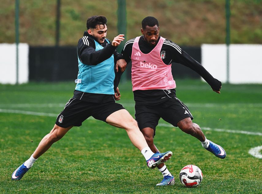 El Besiktas superó al Istanbul BB en la primera titularidad de Michael Amir Murillo