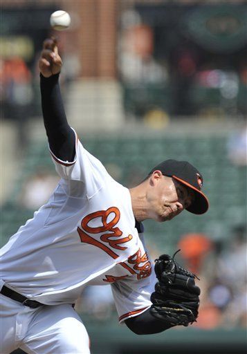 MLB: Orioles 7, Rangers 0; Guthrie blanquea en 7 innings