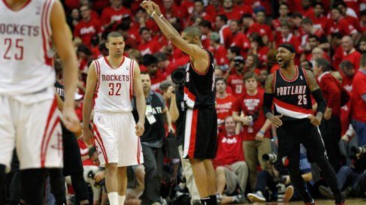 Blazers vencen a los Rockets por 122-120 en la 1ra ronda de los playoffs en el Oeste