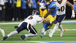 NFL: Chargers superan a Broncos en gran duelo en California