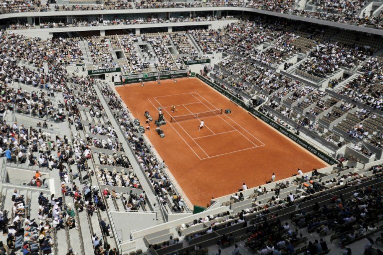 Nadal arranca en Roland Garros con triunfo cómodo ante Hanfmann