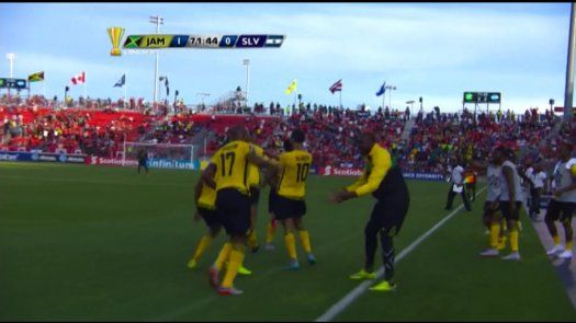 Jamaica fulmina 1-0 a El Salvador y gana su grupo