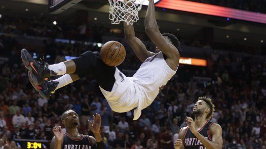 Heat remonta y supera a los Blazers