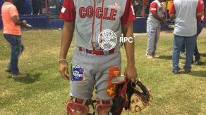 Juan Diego Crisp pega tres jonrones y empata un récord