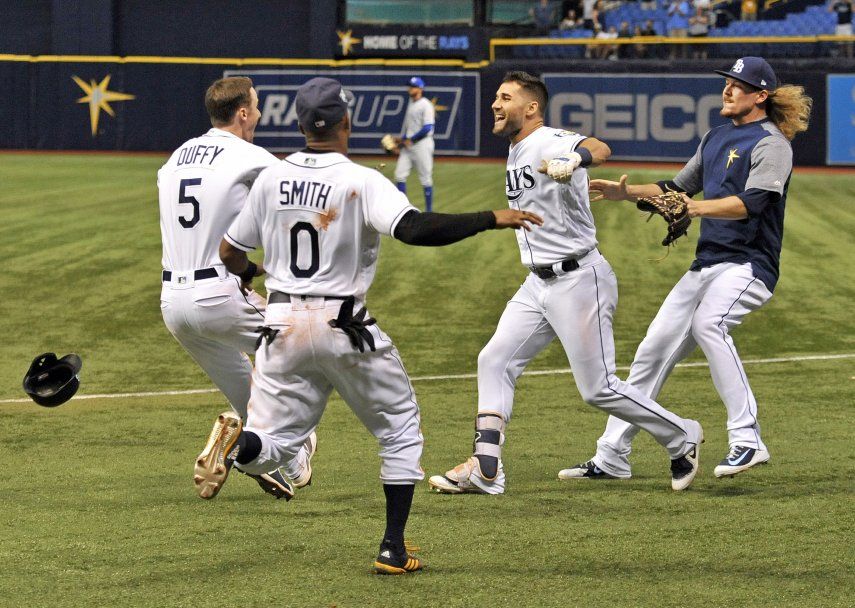 Rays completan barrida de 4 juegos sobre Reales