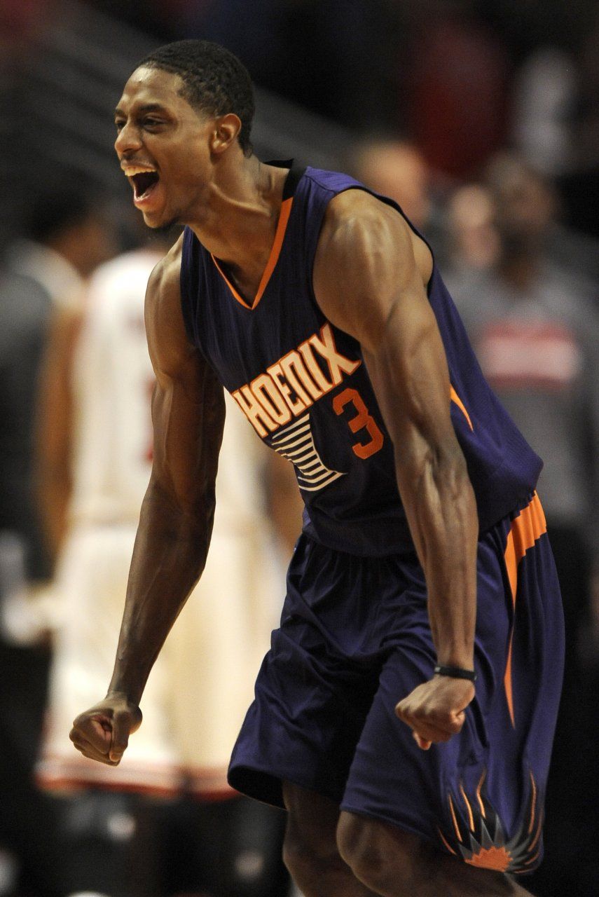 Teletovic y Knight lideran remontada de Suns ante Bulls