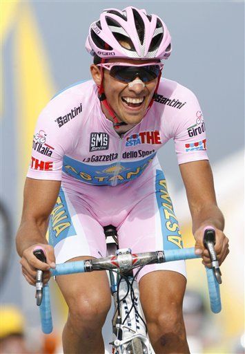Contador se aleja como lí­der general del Giro