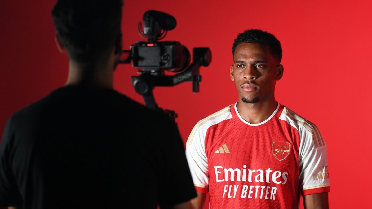 Jurrien Timber es anunciado como nuevo refuerzo del Arsenal