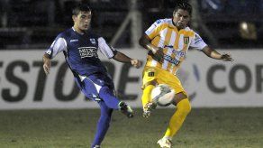 Defensor derrota a The Strongest y pasa a cuartos
