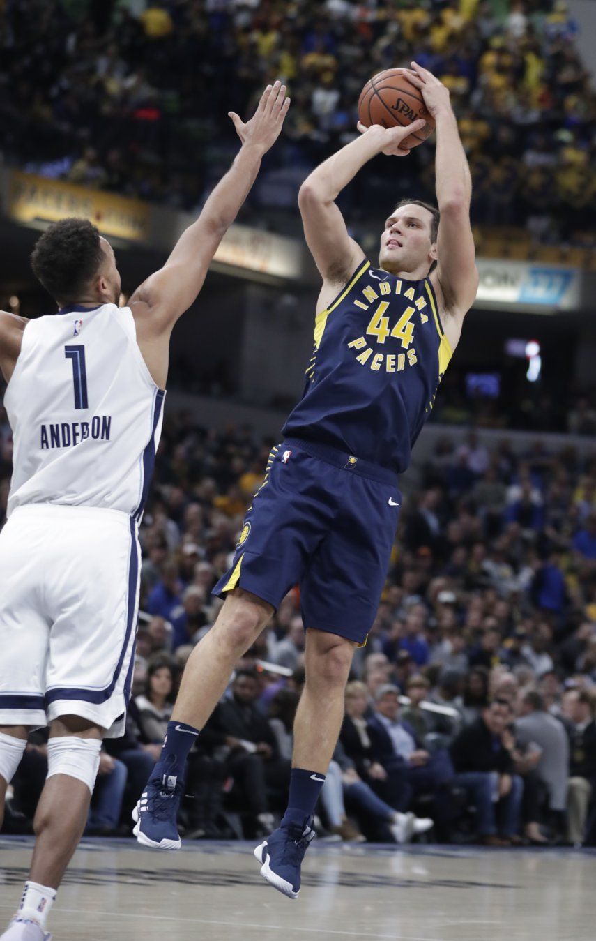 Bogdanovic anota 19 puntos; Pacers vencen 111-83 a Grizzlies