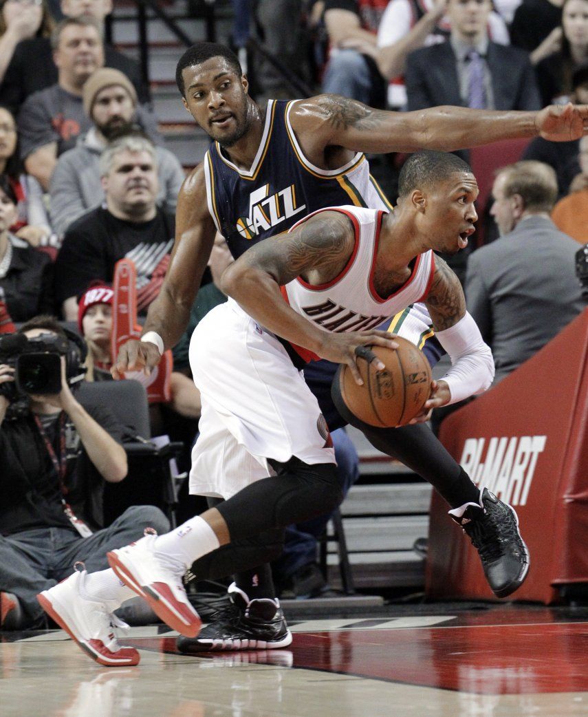 Lillard suma 25 puntos y Blazers superan al Jazz