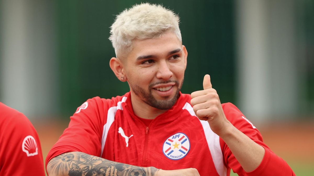 Mundial 2026: Paraguay presenta su convocatoria con Julio Enciso como estandarte Mundial 2026: Paraguay presenta su convocatoria con Julio Enciso como estandarte