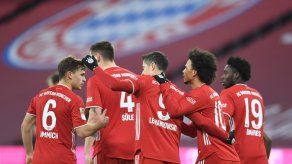 El Bayern conserva el liderato con una remontada ante Maguncia