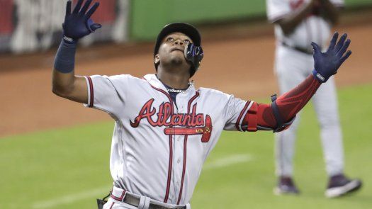 Acuña pega otro jonrón y sufre otro golpe; Bravos ganan