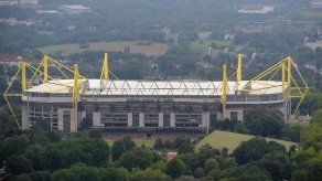 Encuentran bomba de la Segunda Guerra Mundial en estadio del Dortmund