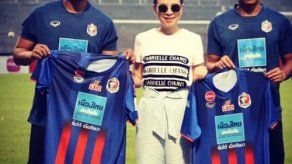 Rolando Toro Blackburn fue presentado en el Thai Port FC de Tailandia