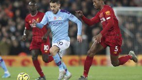 Suspenden a Bernardo Silva por tuit racial sobre compañero