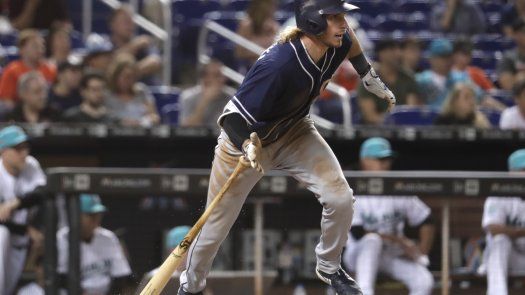 Jankowski define con casa llena y Padres vencen a Marlins