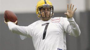 Roethlisberger luce en su primer entrenamiento