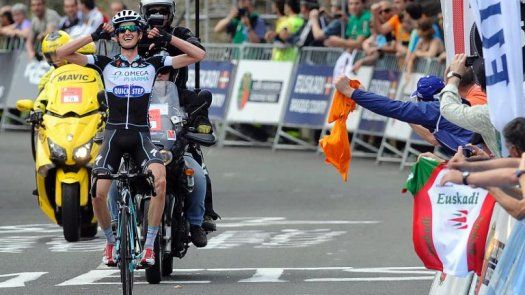 El holandés Poels ganó la cuarta etapa de la Vuelta al País Vasco