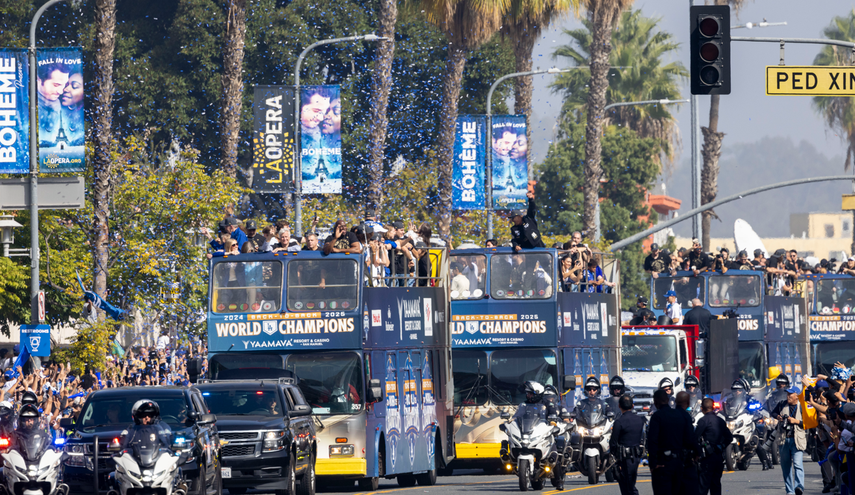 MLB: Fiesta en Los Angeles tras desfile de los campeones Dodgers