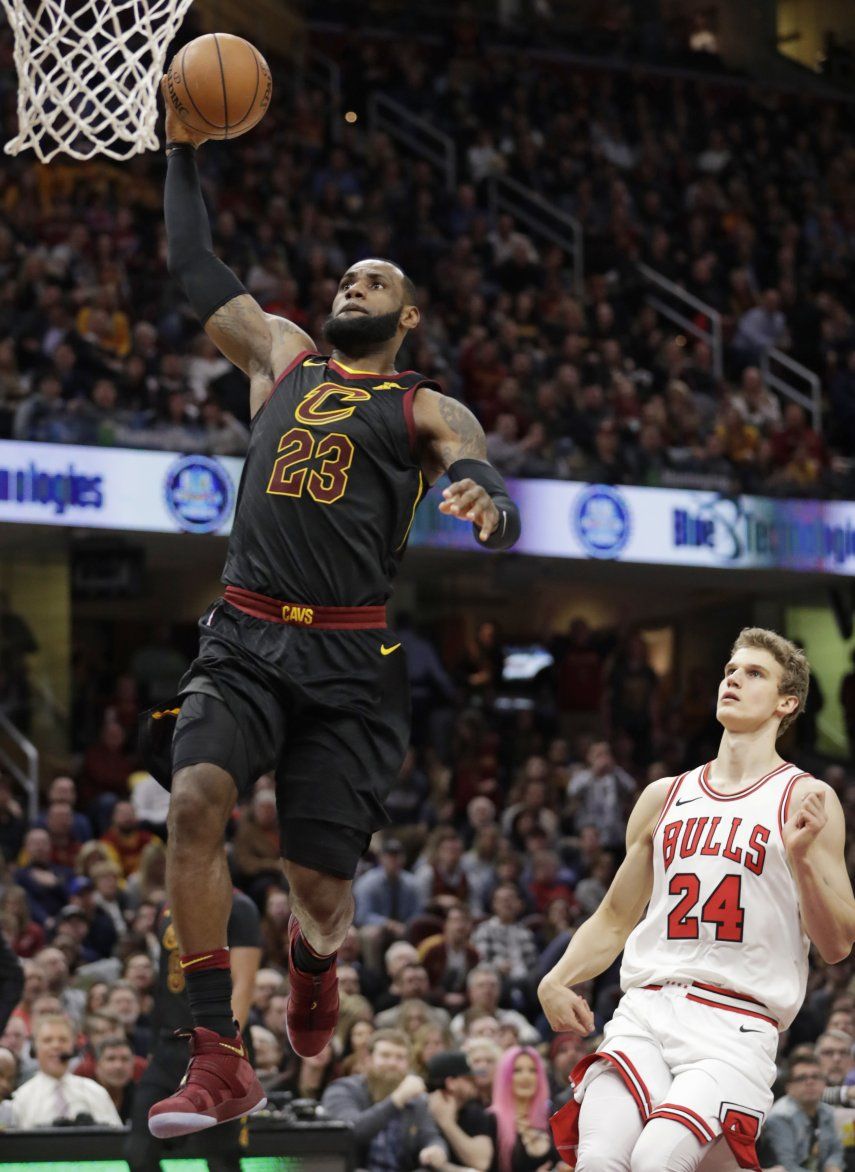 LeBron y Cavaliers llegan a 12 triunfos seguidos en casa