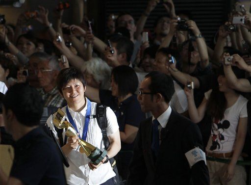 Triunfo de japonesas en Mundial lleva finalmente alegrí­a al paí­s