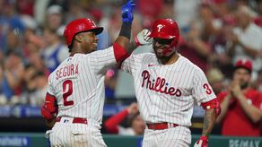 MLB: Edmundo Sosa inicia en la banca en juego 3 de la Serie Mundial&nbsp;