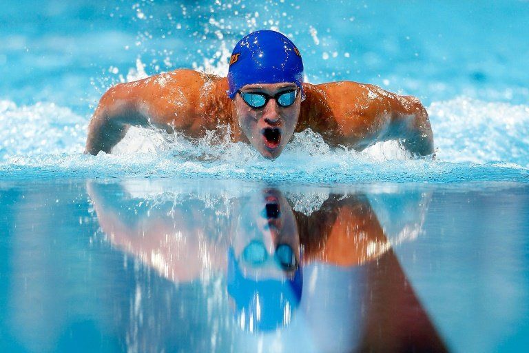 Estadounidense Lochte regresa a la natación después de 14 meses de suspensión