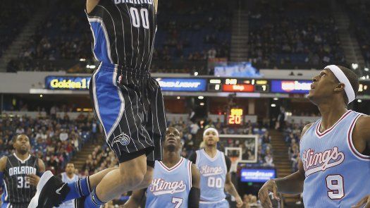 Magic frena racha de tres derrotas con triunfo sobre Kings