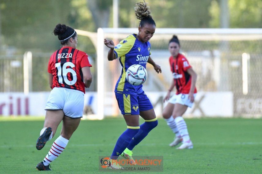 Lineth Cedeño jugó sus primeros minutos en la Serie A femenina con Hellas Verona