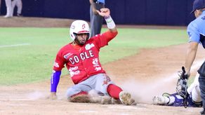 Coclé no se deja en la serie final del béisbol juvenil 2024.