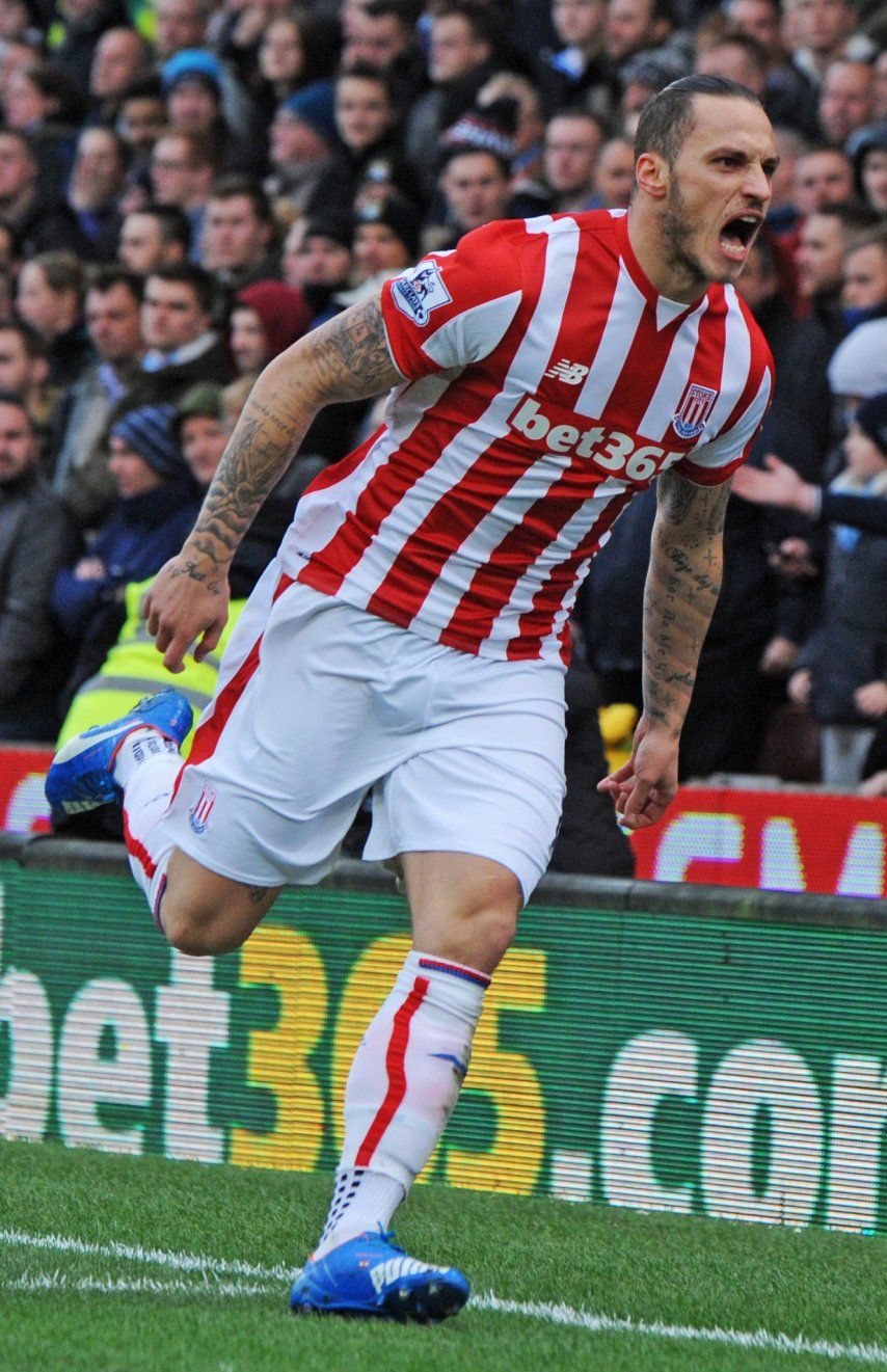Man City dominado por Stoke, cae 2-0 en la Premier