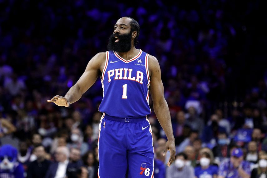 NBA: James Harden asegura que seguirá con los Sixers