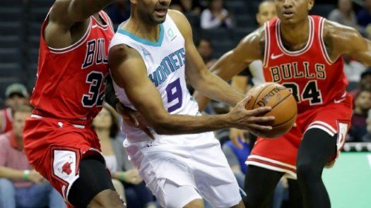 Tengo muchos kilómetros en mis piernas, reconoce Tony Parker