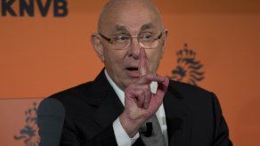 Van Praag retira candidatura a presidencia FIFA