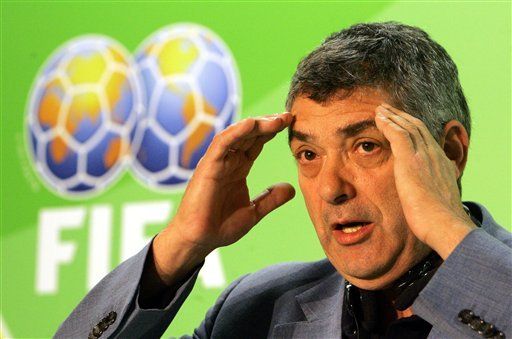 Blatter sorprendido ante crí­ticas de sus asesores