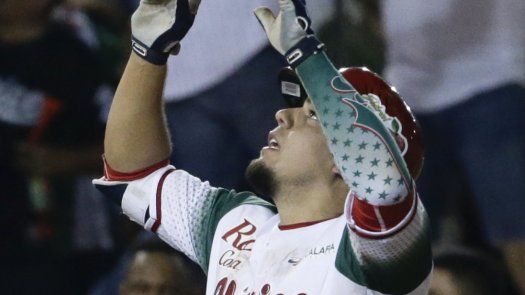 México arrolla a Venezuela y frena su pase temprano a final