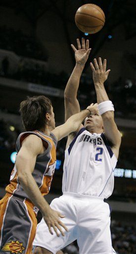 NBA: Mavericks 140, Suns 116; Dallas, con un pie en finales