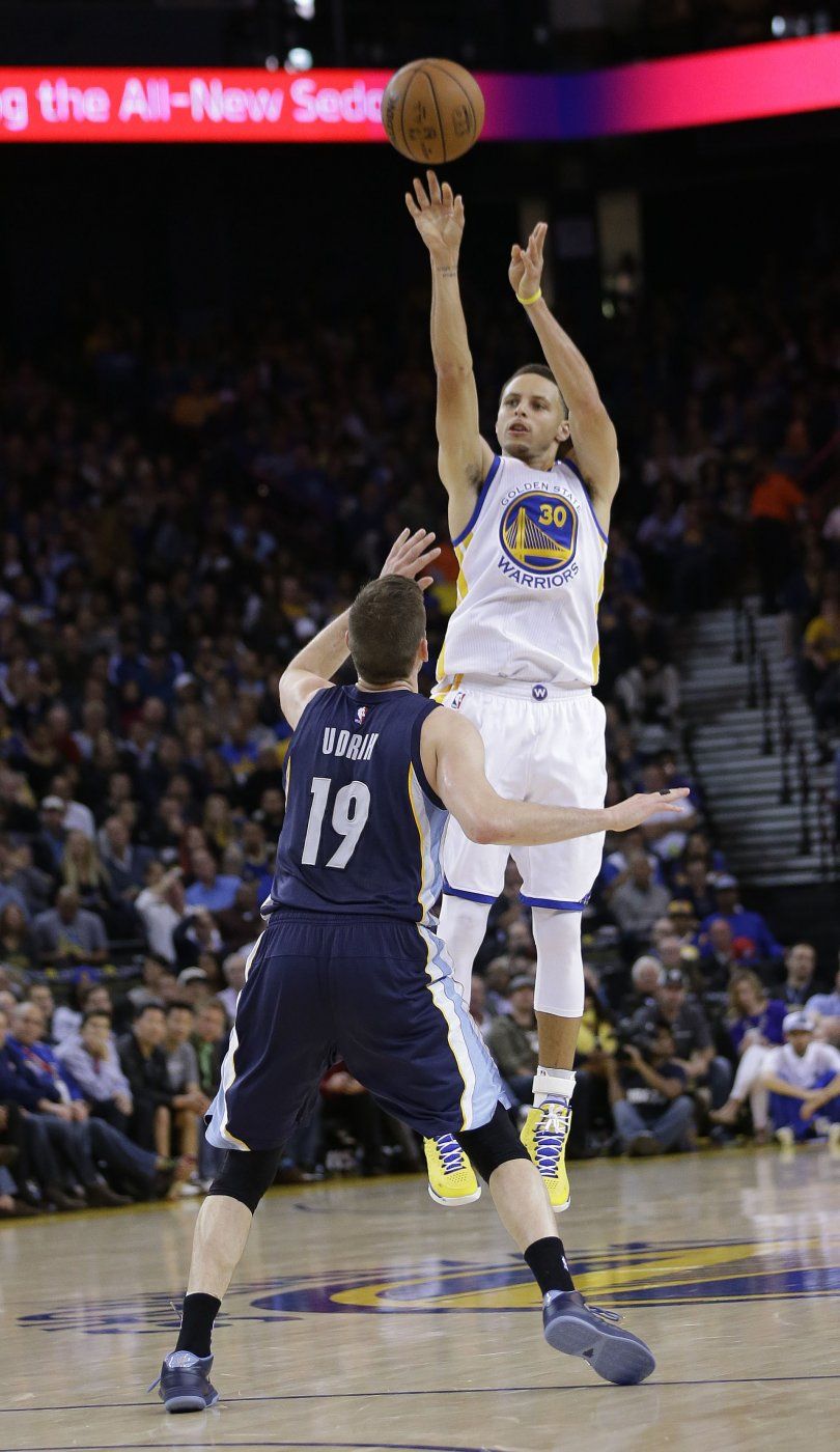 NBA fija récord de asistencia a las arenas