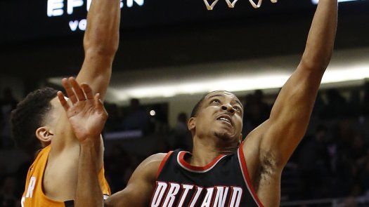 Triples de McCollum dan triunfo a Blazers sobre Suns