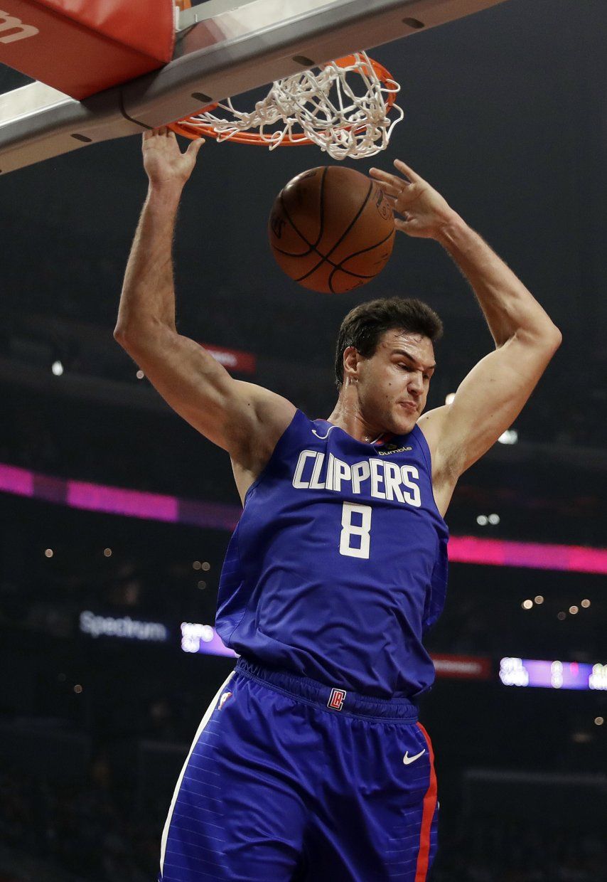 Clippers de Los Ángeles gana 125-121 a Mavericks de Dallas