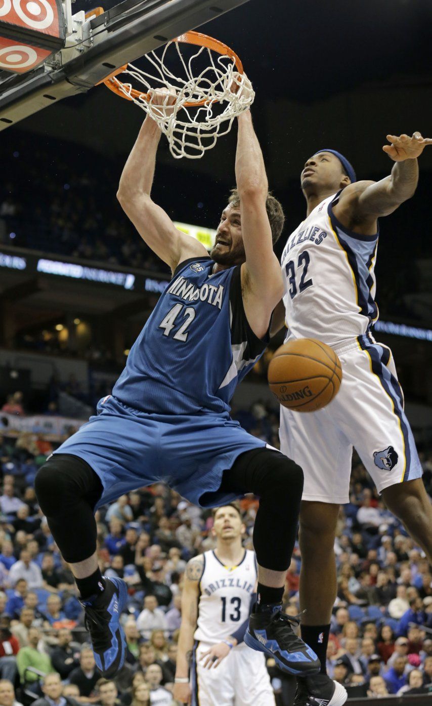 Wolves propinan duro revés a Grizzlies