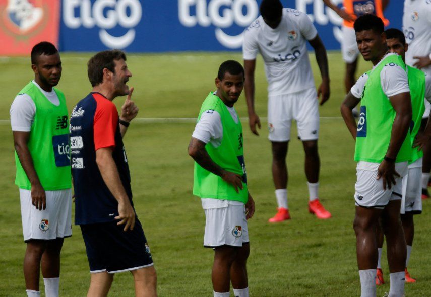 Jair Catuy no está en los planes de Christiansen para la Copa Oro